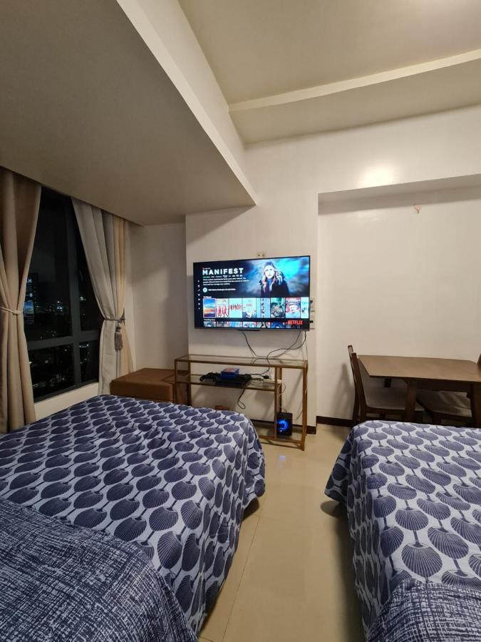 Congressional Town Center Aparthotel Manila Bagian luar foto